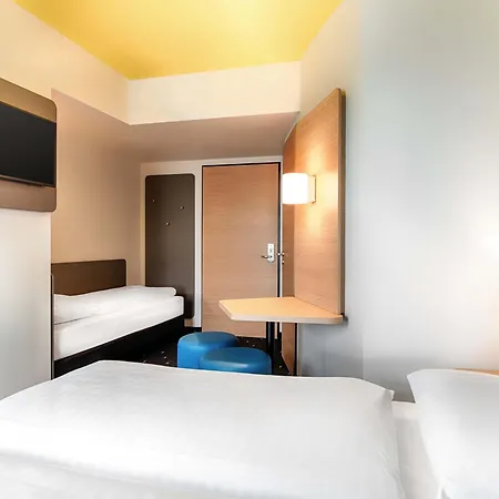 מלון Rust-ettenheim 3*