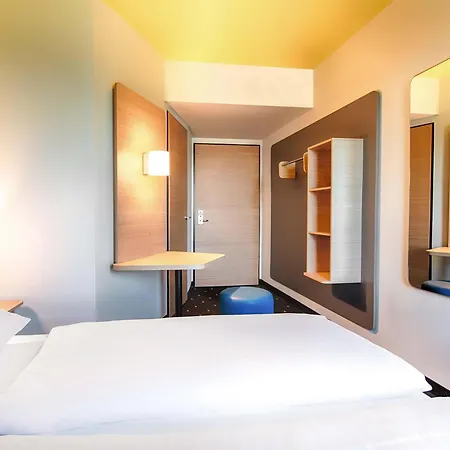 מלון Rust-ettenheim 3*